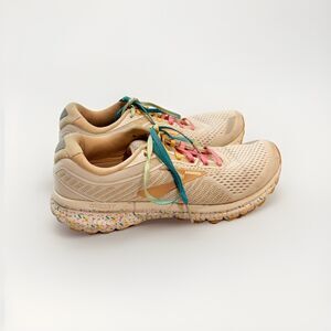 Brooks Ghost 12 Limited Edition Womens Size 9 B Vanilla Sprinkles 1203051B177